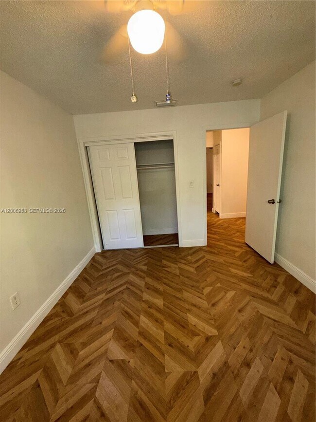 Building Photo - 721 SW 13th Ave