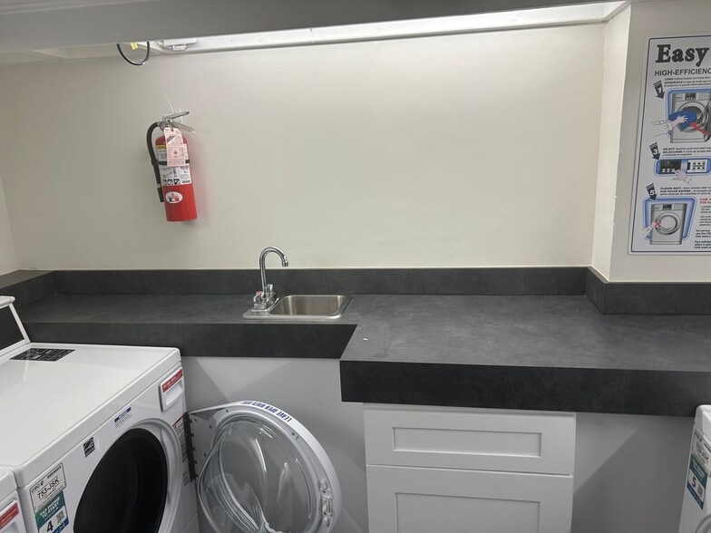 Building Photo - 2030 F St NW