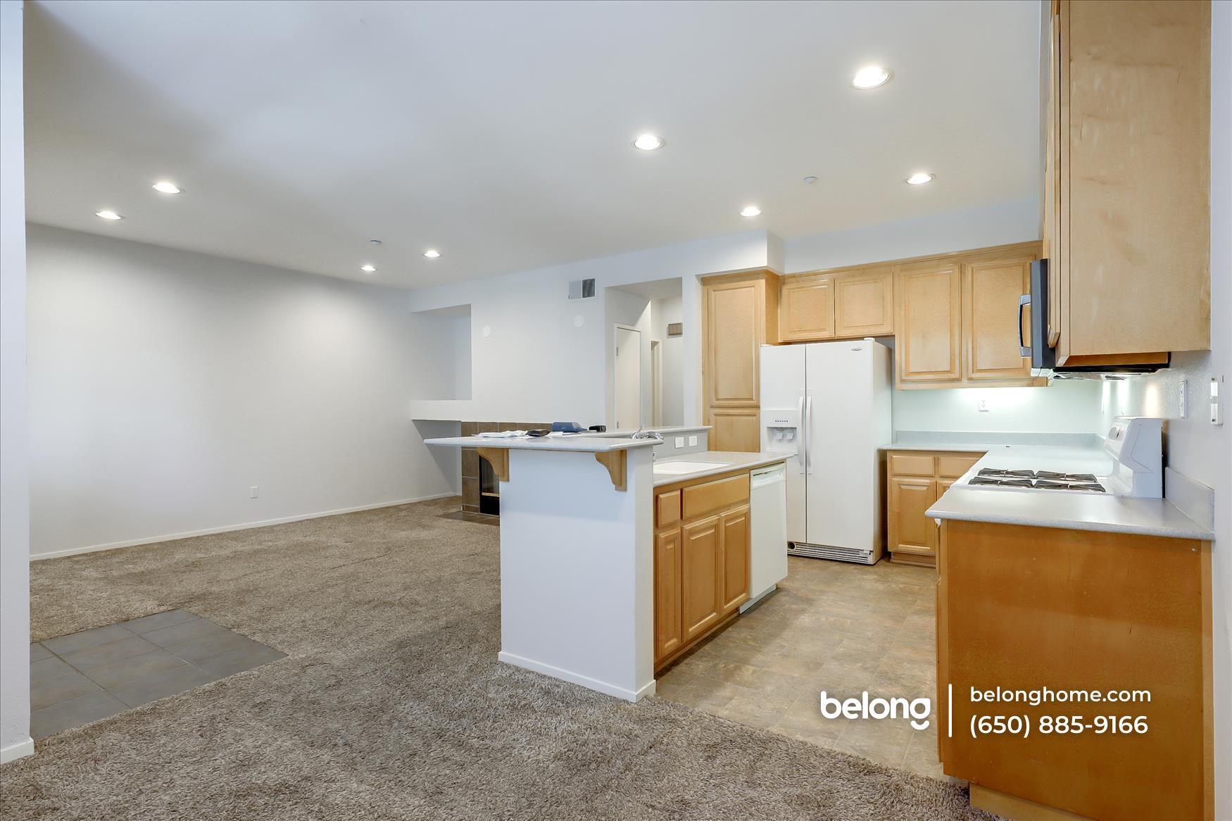 Building Photo - 292 Wildrose Common