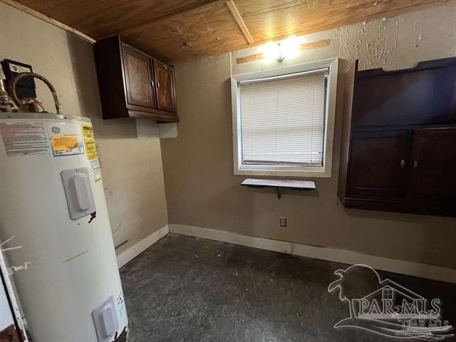 Building Photo - 5733 Orange St