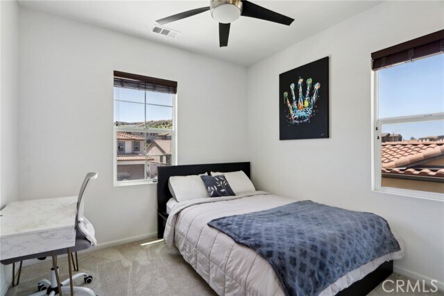 Building Photo - 25220 Golden Maple Dr