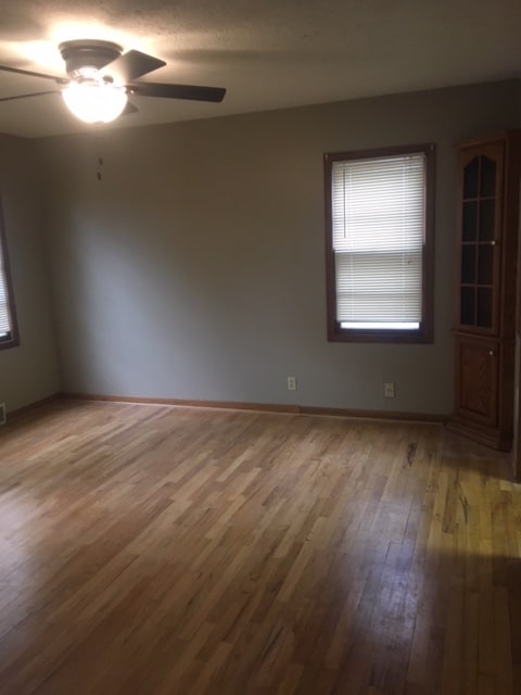 Building Photo - 5839 Sahler St