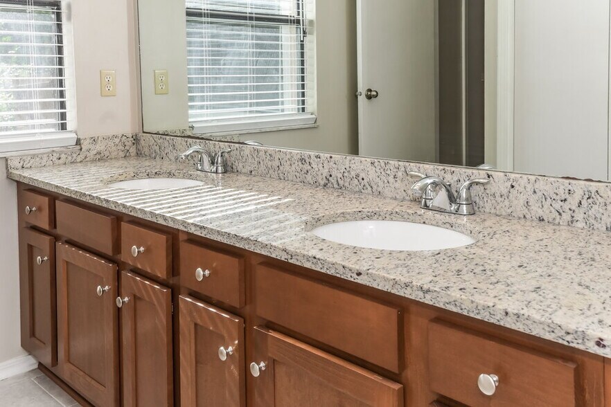 Building Photo - 1476 Apple Oak Ct