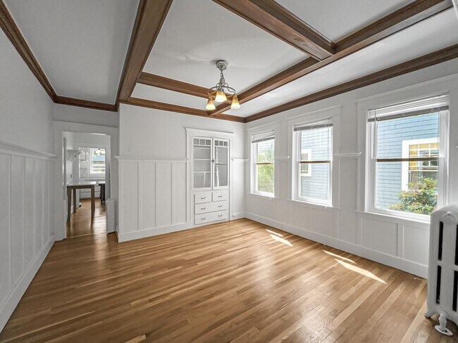 Building Photo - 23 Kingsboro Park