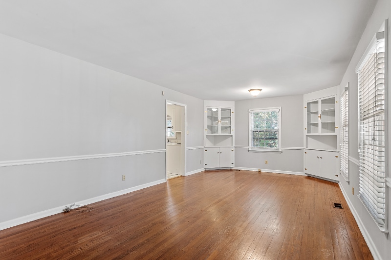 Building Photo - 5301 Emerson Dr