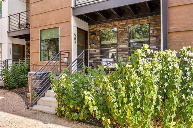 Building Photo - 3700 Clawson Rd