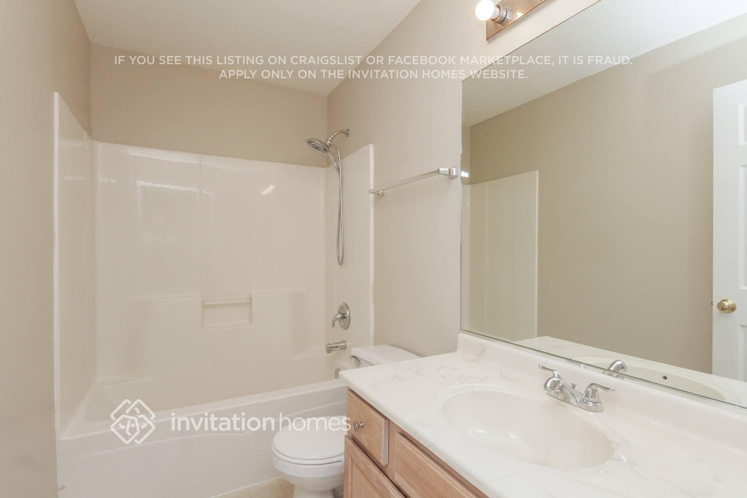 Building Photo - 3862 Pathfinder Ln