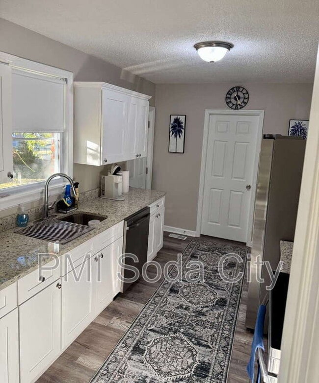 Building Photo - 3615 Truman St