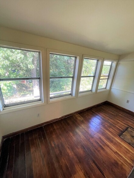 Building Photo - 17-19 Lafountain Street