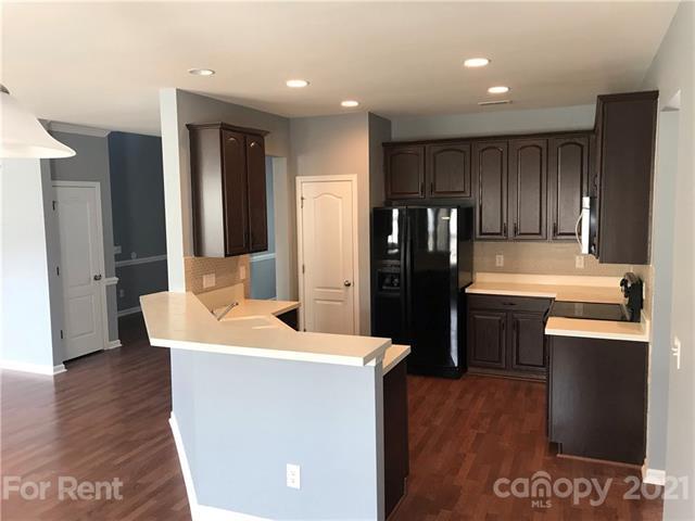 Building Photo - 4605 Sandtyn Dr