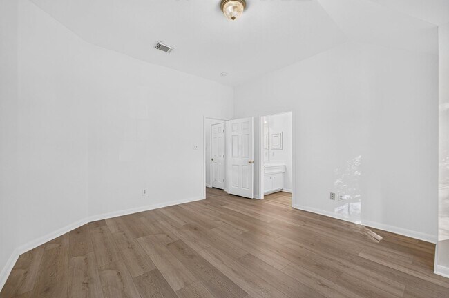 Building Photo - 1727 Emma Cove Ct