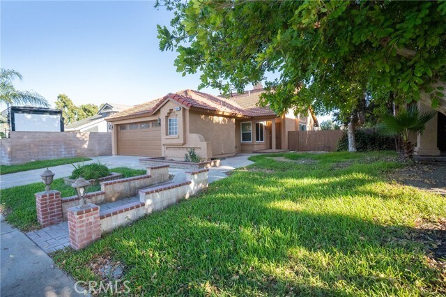 Building Photo - 15061 Fuchsia Ct