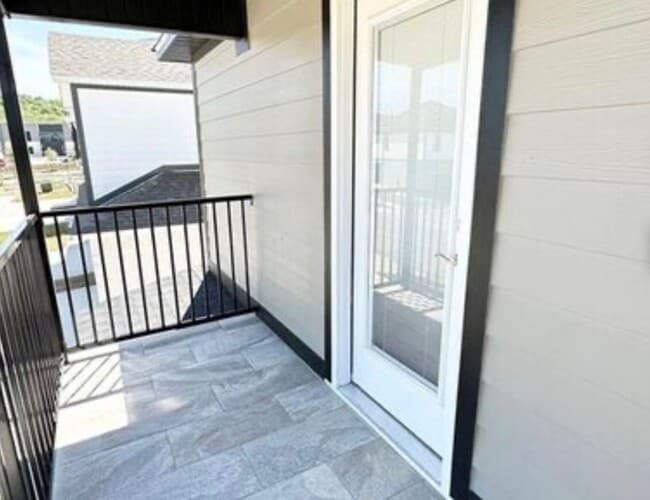 Building Photo - 1023 S Benchmark Ln