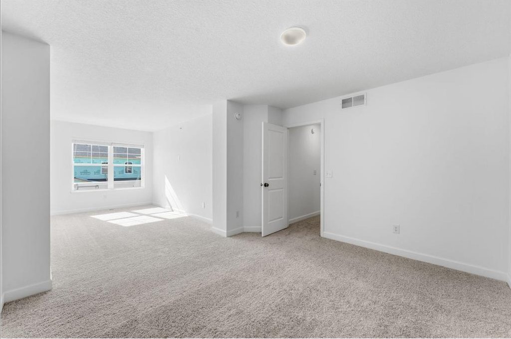 Building Photo - 15011 Adare Way