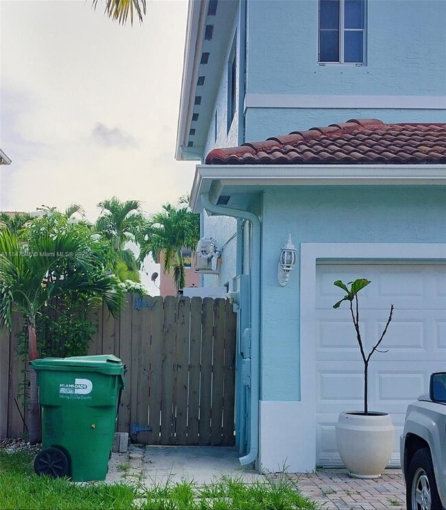 Primary Photo - 14552 SW 158th Ct