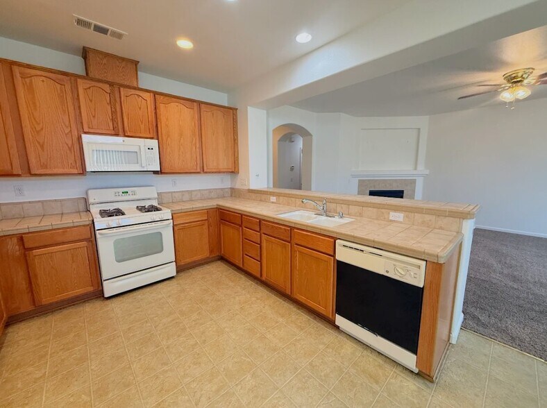 Building Photo - 1288 Wildcat Dr