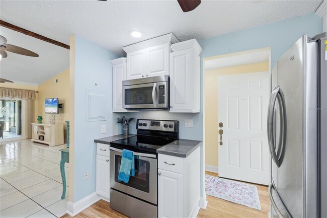 Building Photo - 3663 Longmeadow