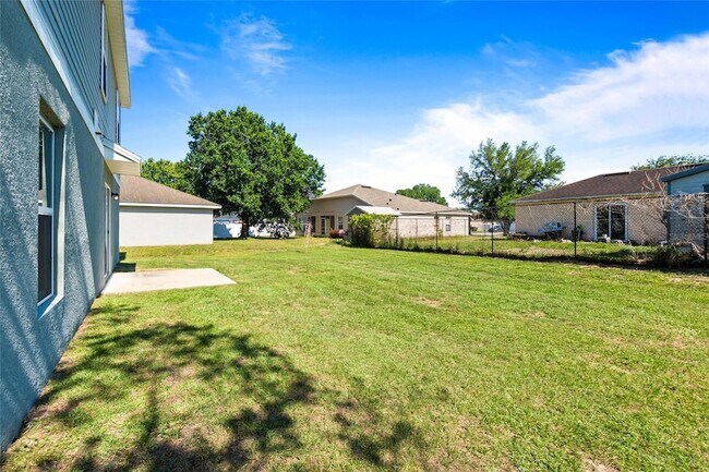 Building Photo - 612-612 Linnet Ct