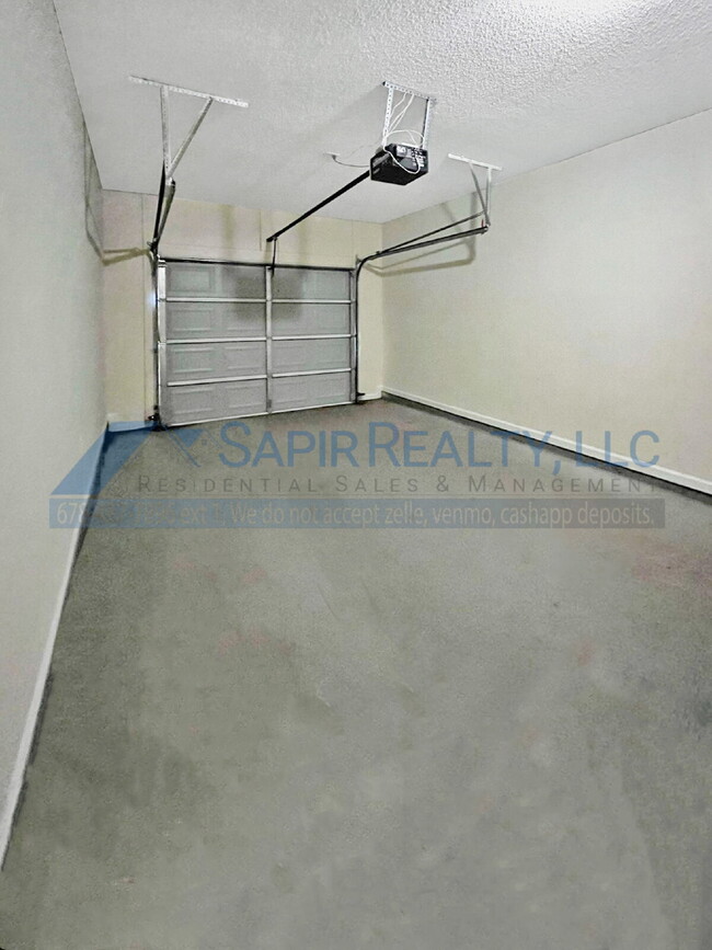 Building Photo - 6060 Capitol Knoll