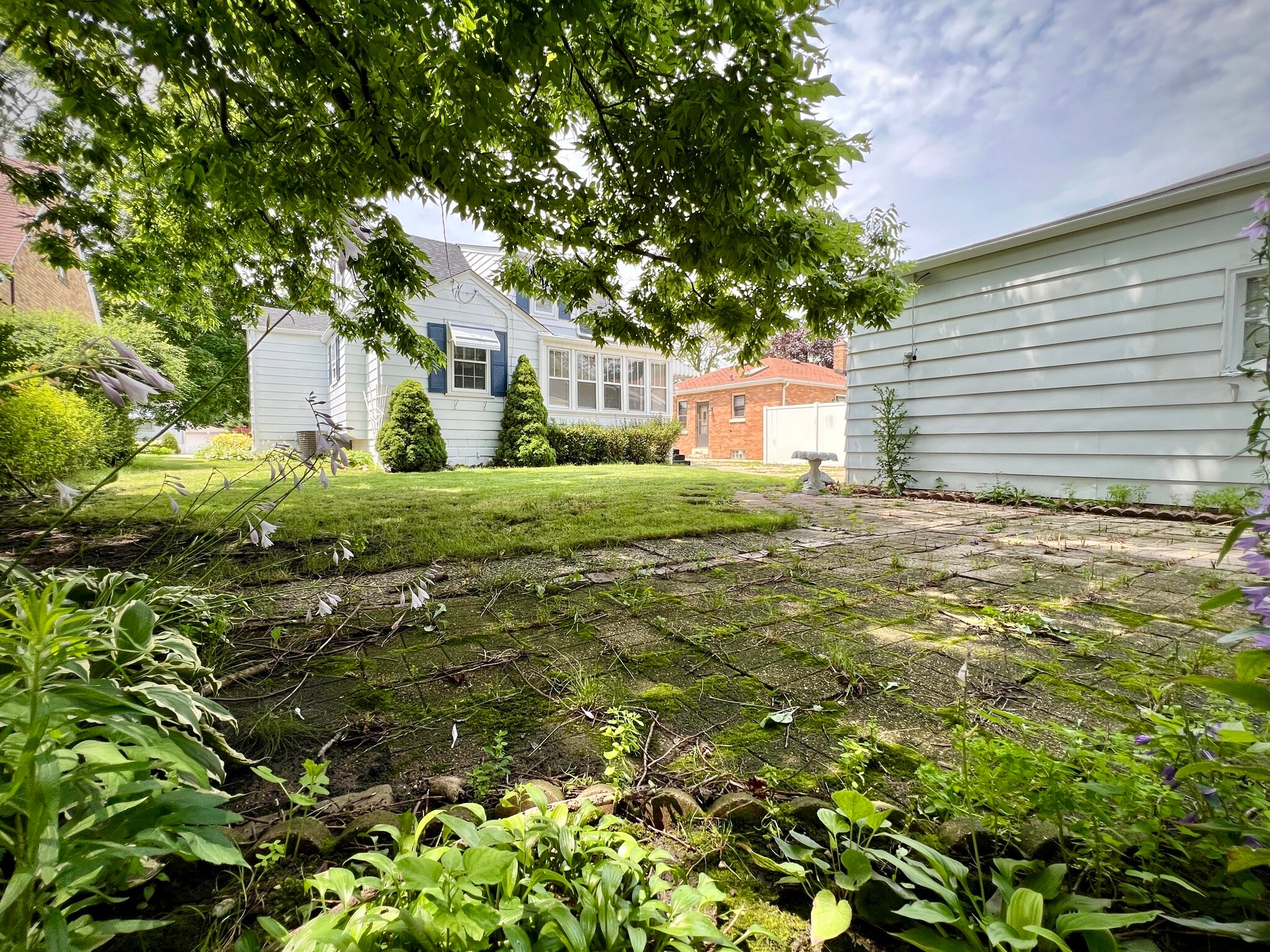 PATIO/2.5 CAR GARAGE - 7717 29th Ave