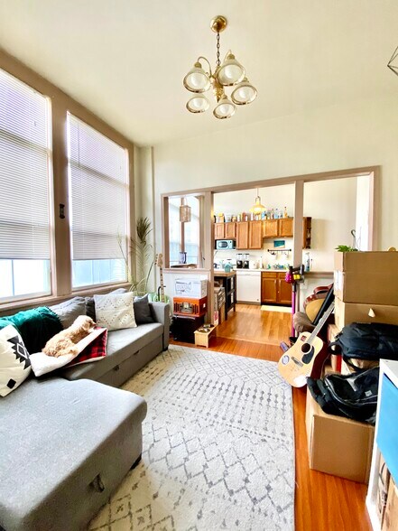 Building Photo - 8 Commonwealth Ave