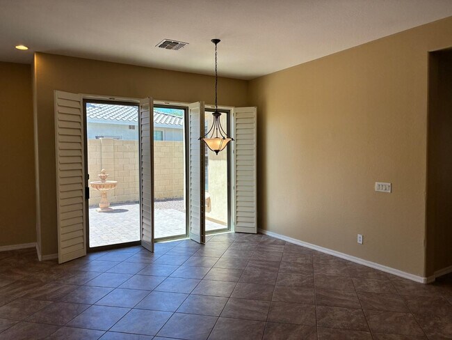 Building Photo - 20973 W Cora Vista
