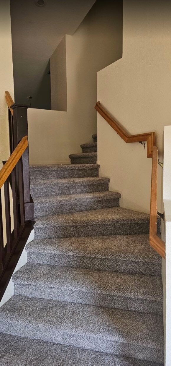 Building Photo - 1465 Venice Cir