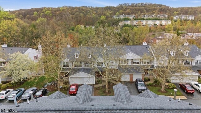 Building Photo - 30 Birch Terrace