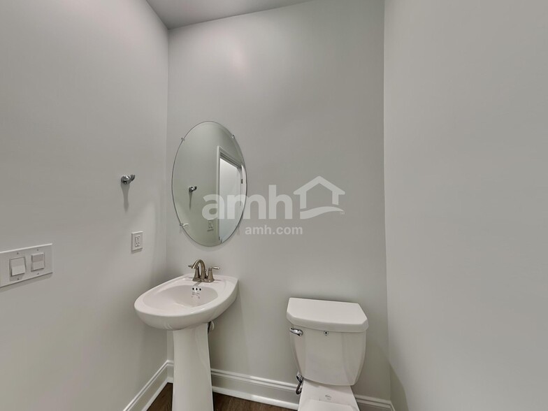 Building Photo - 168 Anthurium Dr