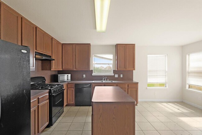 Building Photo - 3819 Jewel Point Dr