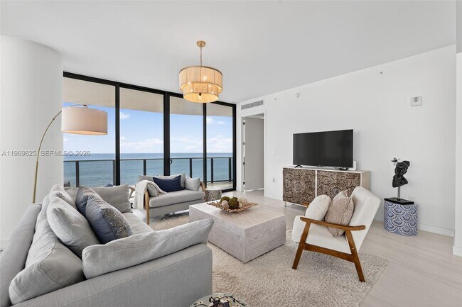 Building Photo - 900 N Ocean Blvd