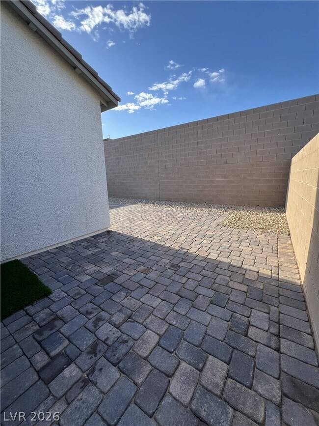 Building Photo - 4212 Zilker Pk Ave