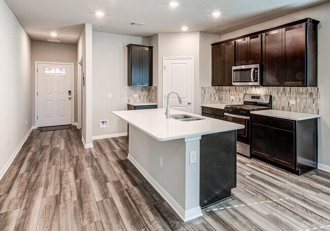 Building Photo - 14513 Heartland Dr