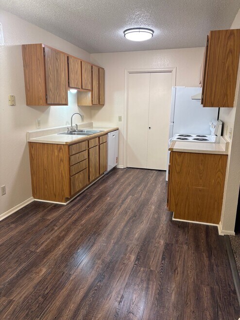 Building Photo - 4507 Coronado Ave