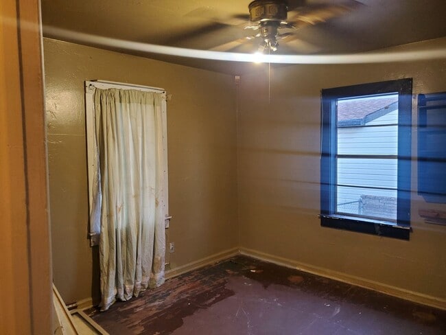 Building Photo - 1425 NW 94th St