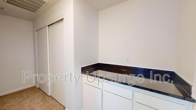 Building Photo - 1487 Bradford Way