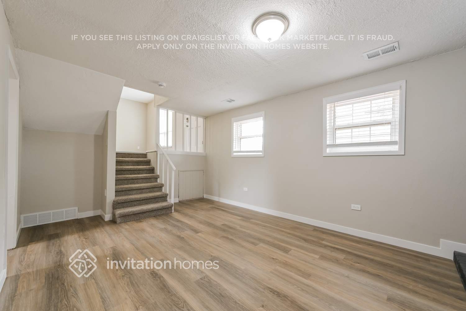 Building Photo - 17430 E Gunnison Pl