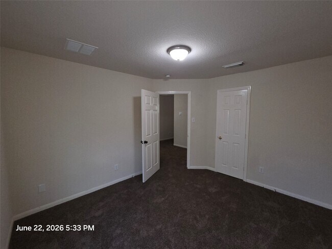 Building Photo - 17711 Barton Point Ln