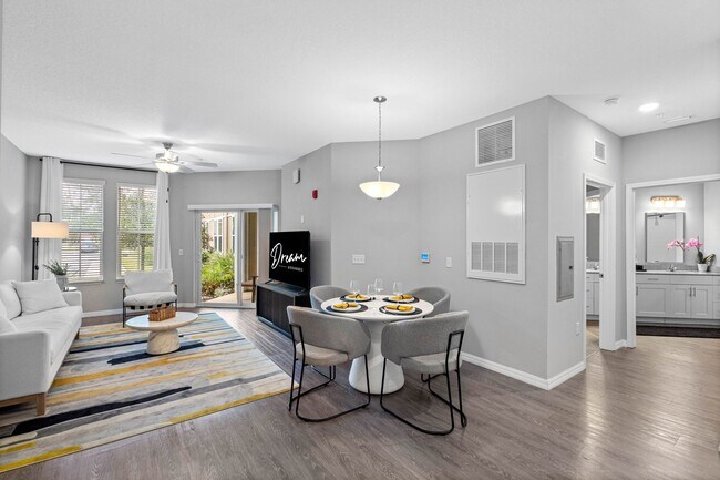 Building Photo - Dream Kissimmee