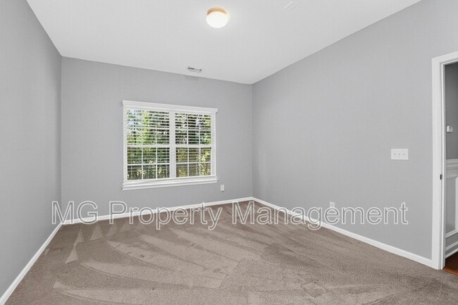 Building Photo - 11909 Stratfield Pl Cir