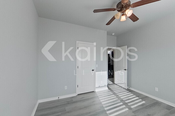 Building Photo - 7110 Mosley St