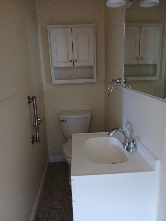 Building Photo - 339 Terry Ave