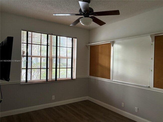 Building Photo - 1151 NW 130th Ave