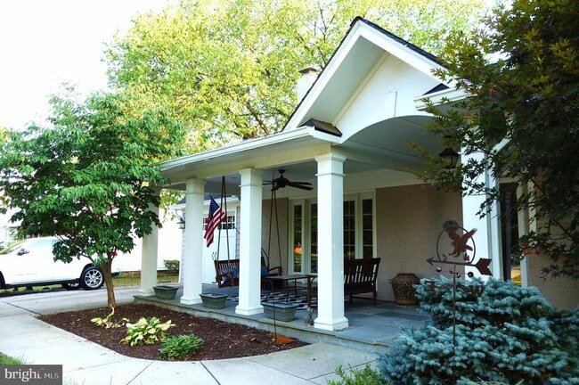 Building Photo - 1103 Neal Dr