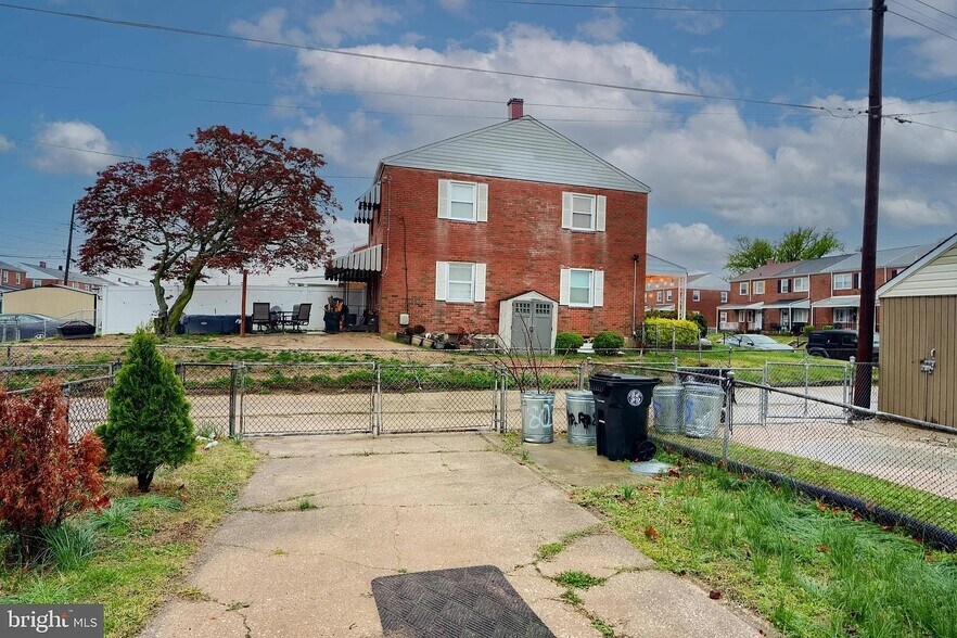 Building Photo - 8037 North Boundary Rd