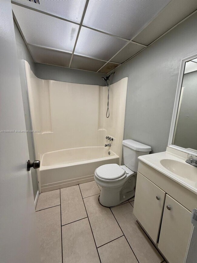 Building Photo - 2800 NW 56th Ave