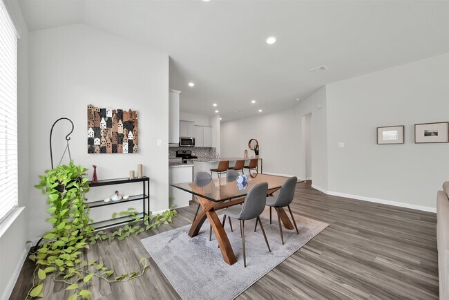 Building Photo - 14243 Volcano Perch Dr