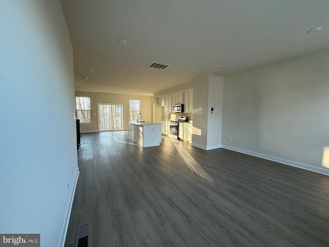 Building Photo - 4337 Reusch Cir