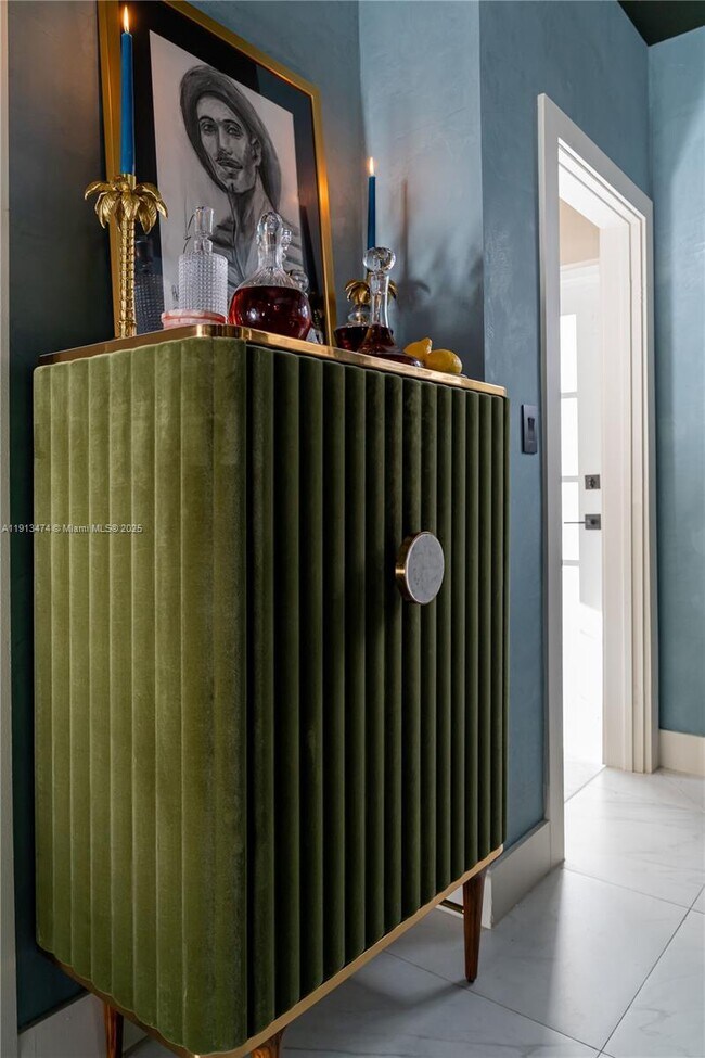 Building Photo - 1601 Jefferson Ave