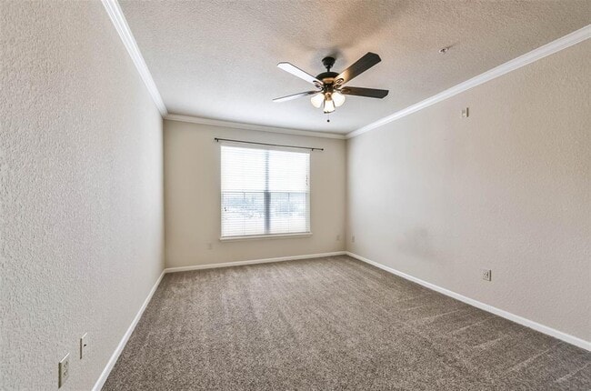 Building Photo - 1711 Old Spanish Trail